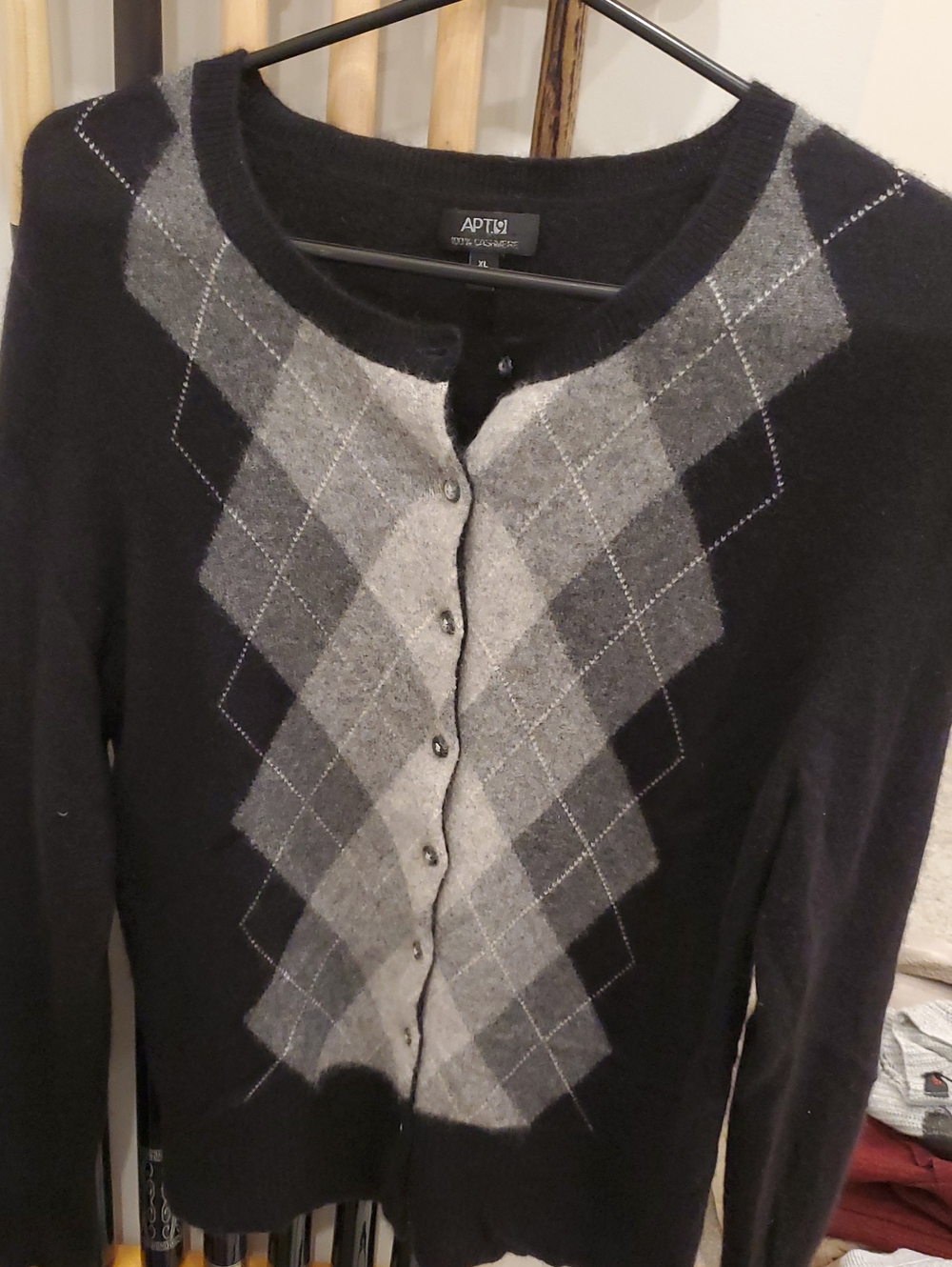 Apt 9- 100% Cashmere cardigan